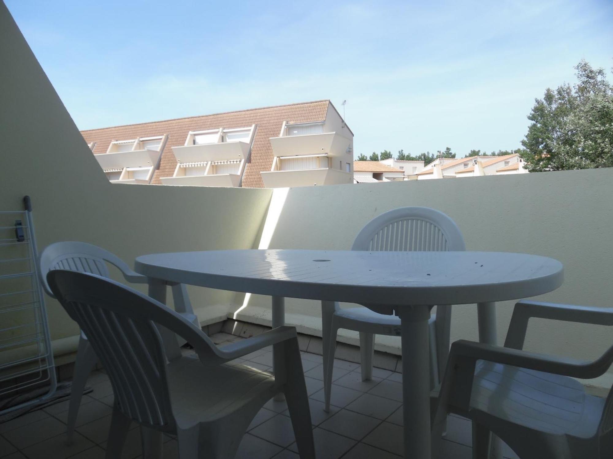 Apartment Super *